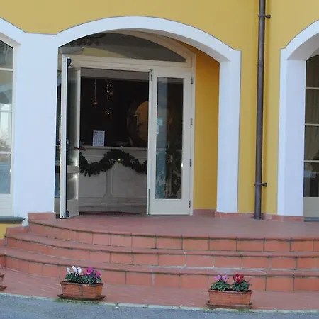 Vedute Hotel 4*